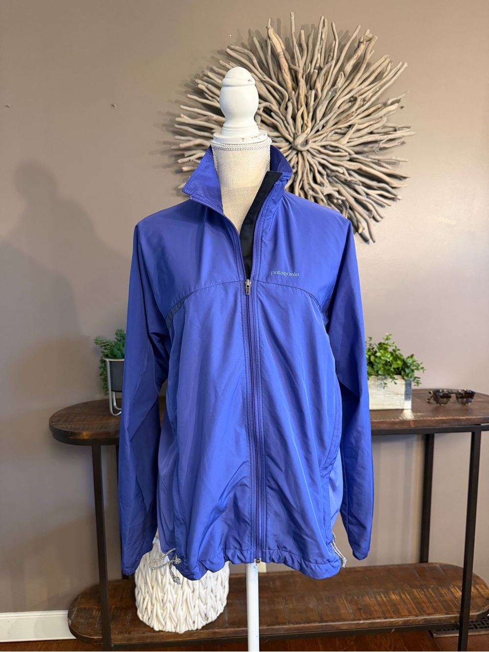 Patagonia‎ lightweight jacket in purple women’s